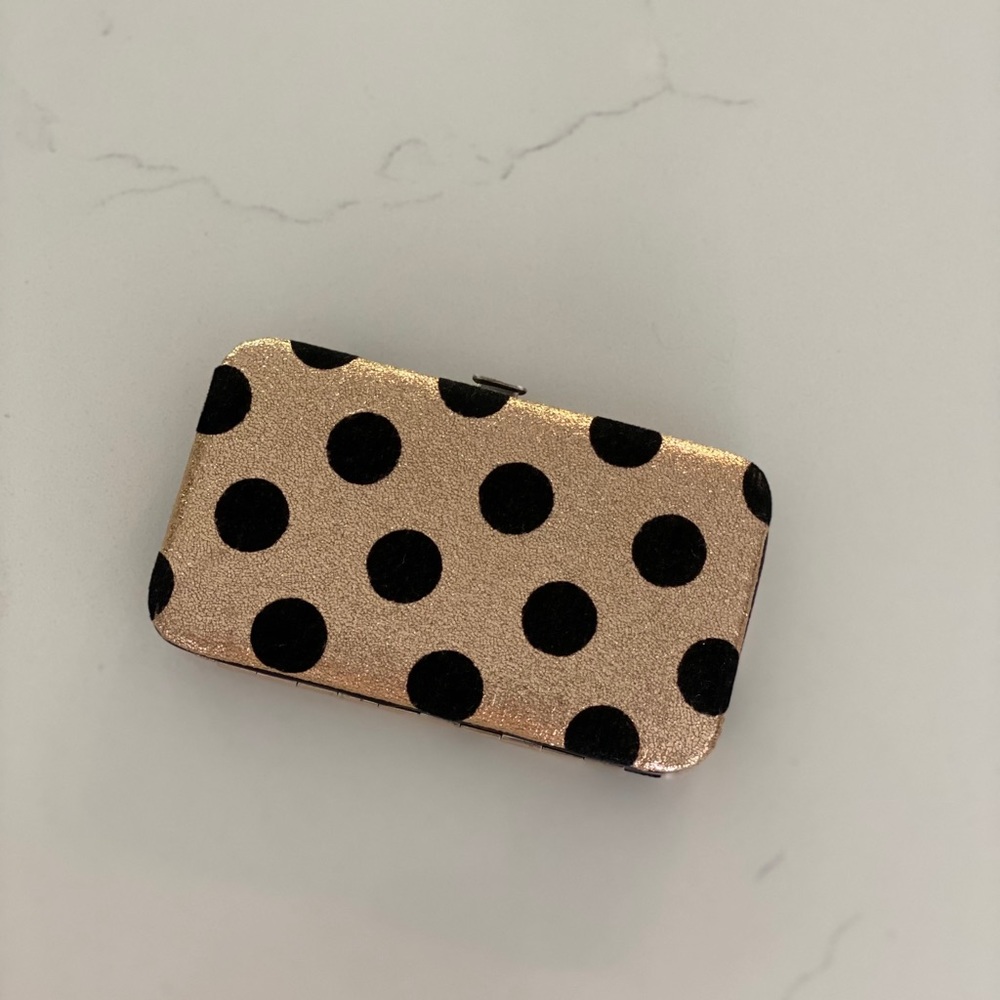 BP Wristlet - Picture 4 of 7